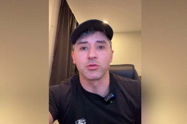 «Θεία δίκη» – Προς απέλαση μετανάστης από τη Βραζιλία influencer που αποθέωνε την ICE