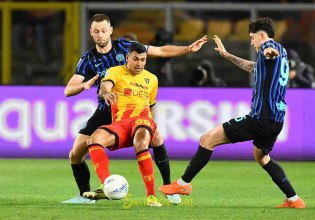 Λέτσε – Ίντερ 0-2: Έβδομη σερί νίκη και +10 για τους «νερατζούρι»