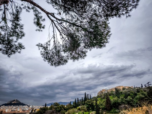 Καιρός: Πώς θα εξελιχθεί ο καιρός τις επόμενες ώρες και μέρες