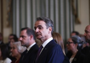 ΝΔ και Κυριάκος Μητσοτάκης: Το προεκλογικό δίλημμα «σταθερότητα ή χάος» μετεξελίσσεται σε «Δεξιά ή Αριστερά»