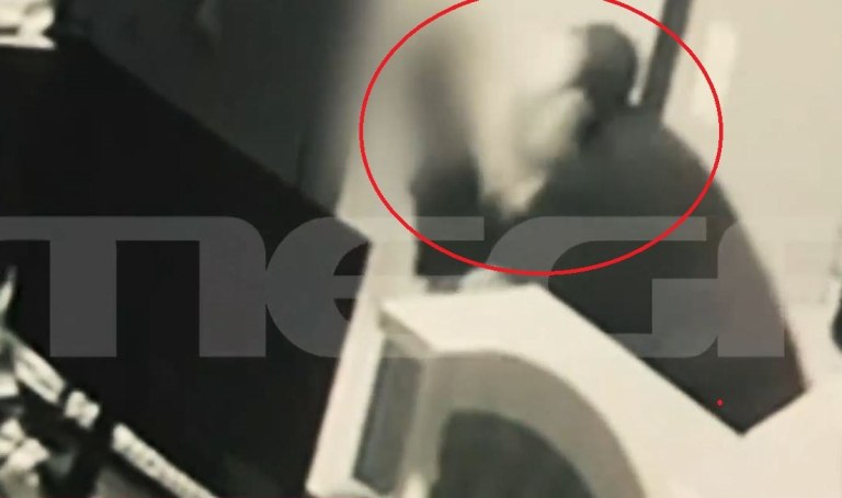 Κυψέλη: Παραδόθηκε ο 64χρονος που επιχείρησε να βιάσει 25χρονη ΑμεΑ