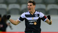 O Κούτσιας σκόραρε στην Ελβετία και αφιέρωσε το γκολ στους αδικοχαμένους οπαδούς του ΠΑΟΚ (vid)