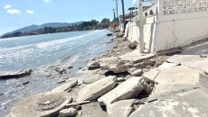 Ζάκυνθος: Μεγάλες καταστροφές από την κακοκαιρία – Άνοιξαν δρόμοι, έσπασαν σωλήνες στον Λαγανά