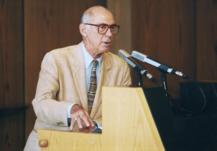 Χρήστος Λαμπράκης: Η διάρκεια και το έθος δεν νομιμοποιούν την ευτέλεια