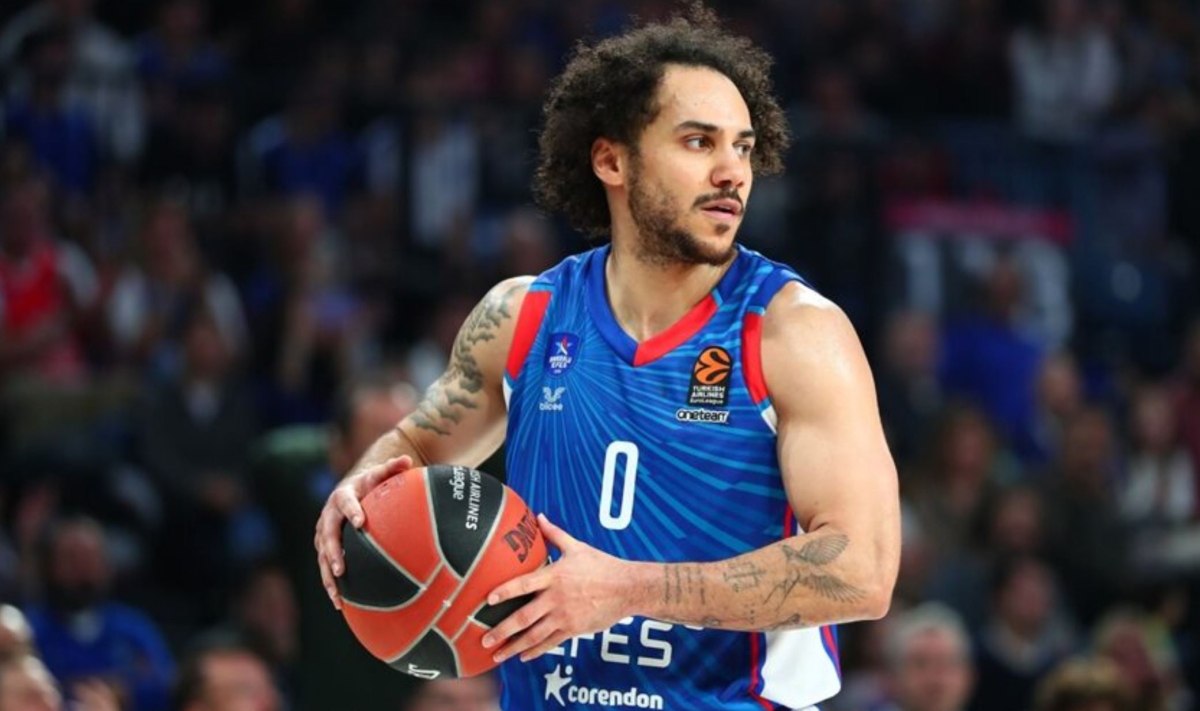 «Αξιολύπητος ζηλιάρης»: Απίθανο ξέσπασμα του Λάρκιν για τα σχόλια του Κουτλουάι για τον τραυματισμό του (pics)