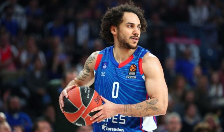 «Αξιολύπητος ζηλιάρης»: Απίθανο ξέσπασμα του Λάρκιν για τα σχόλια του Κουτλουάι για τον τραυματισμό του (pics)