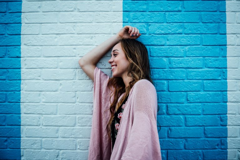 DOSES: Πέντε καθημερινά βήματα προς την ευτυχία