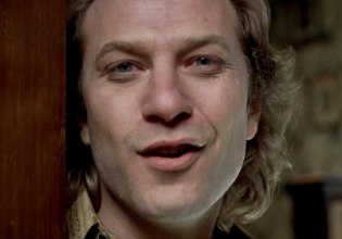 Η Σιωπή των Αμνών: Ο Τεντ Λεβίν παραδέχεται ότι η ρητορική της ταινίας ήταν τρανσφοβική 35 χρόνια μετά