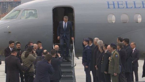 Μητσοτάκης – Ερντογάν: Έφτασε ο πρωθυπουργός στην Άγκυρα – Ποιοι τον υποδέχθηκαν – Δείτε live