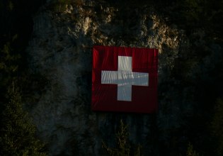 Ελβετία: Δημοψήφισμα για να μειώσει τον πληθυσμό σε 10 εκατομμύρια – Κλείνοντας την πόρτα στους μετανάστες