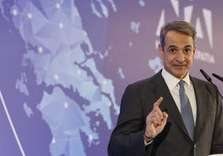 Κυρ. Μητσοτάκης: Ένα «success story» με αμφιλεγόμενα ποσοστά – Όταν ο πρωθυπουργός μιλά για τη νεανική ανεργία