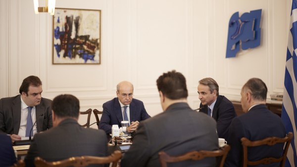 Την πρώτη και κύρια ευθύνη την έχει πάντα αυτός που ασκεί κυβερνητική εξουσία