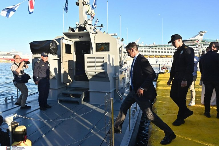 «Μητσοτάκης ή χάος» λένε και σκάει νέο σκάνδαλο, «με το λιμενικό ή τον διακινητή» ρωτάνε με νεκρούς στην ακτή, πόσο θράσος μπορεί ο λαός να ανεχθεί?