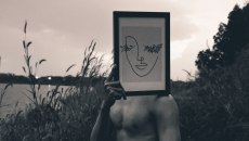 Ναρκισσισμός: Έχουν οι άνδρες τελικά τα «πρωτεία»;