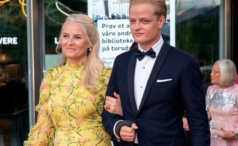 Νορβηγία: Ο γιος της πριγκίπισσας του θρόνου συνελήφθη ξανά, λίγο πριν δικαστεί για βιασμό