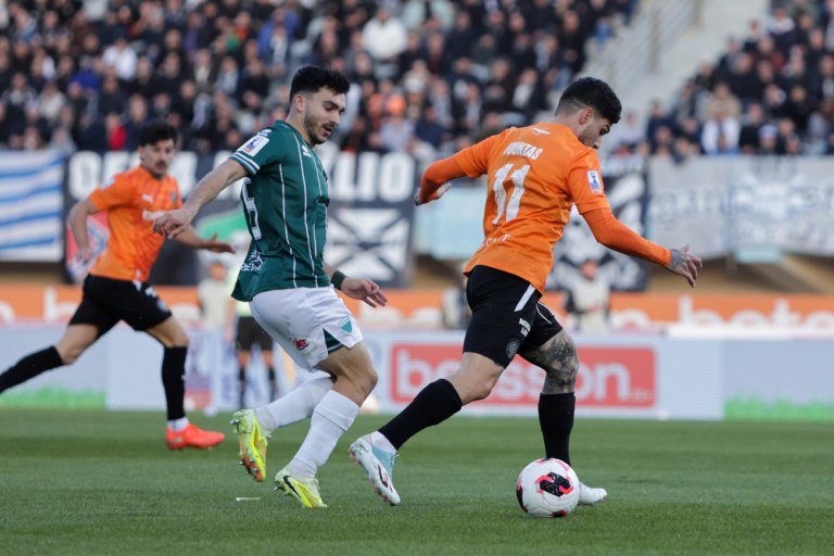 ΟΦΗ-Λεβαδειακός 1-1: Άντεξαν με δέκα οι Βοιωτοί και πήραν προβάδισμα για τον τελικό Κυπέλλου