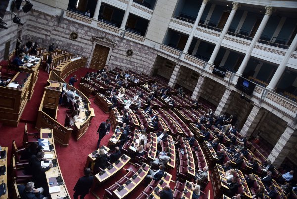 Υπερψηφίστηκε το νομοσχέδιο για τις συλλογικές συμβάσεις
