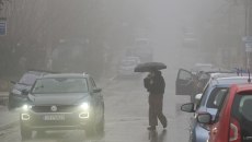 Επιμένει η κακοκαιρία και την Παρασκευή: Καταιγίδες, χαλαζοπτώσεις και ισχυροί άνεμοι