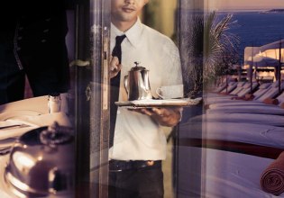 Πώς αμείβονται όσοι εργαστούν την Καθαρά Δευτέρα