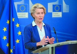 Πόλεμος στο Ιράν: «Εξαιρετικά ανησυχητικές εξελίξεις» – Σε αυτοσυγκράτηση καλεί η Κομισιόν