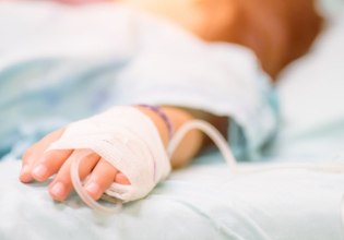 Κυπαρισσία: Δύο ώρες προσπαθούσαν να επαναφέρουν οι γιατροί το 3χρονο παιδί που πέθανε