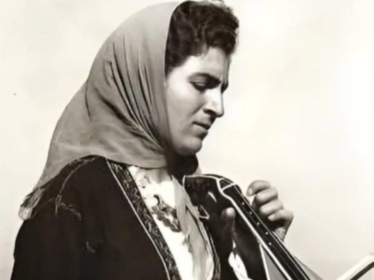 Ασπασία Παπαδάκη: «Έφυγε» από τη ζωή η πρώτη λυράρισα της Κρήτης