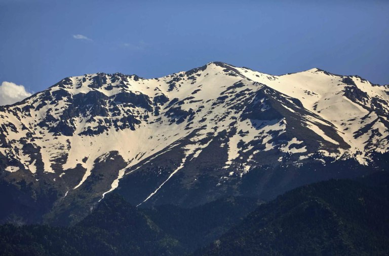 Επιχείρηση διάσωσης δύο ορειβατών στον Παρνασσό – Χάθηκαν λόγω ομίχλης