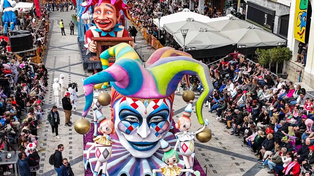 Πάτρα: Ξεκίνούν οι εκδηλώσεις για το Καρναβάλι – Δύο μεγάλες παρελάσεις με τη συμμετοχή 50.000 καρναβαλιστών