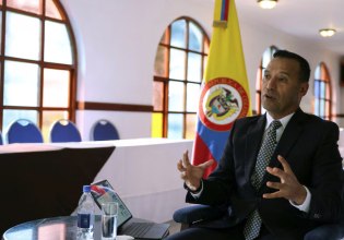 Η Βενεζουέλα απωθεί αντάρτες προς την Κολομβία, λέει ο κολομβιανός υπουργός Αμυνας