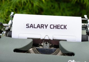 ΕΡΓΑΝΗ: Μειώθηκε o πραγματικός μέσος μισθός – Όνειρο απατηλό τα 1500 ευρώ μικτά