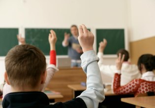 Η πίεση στο σχολείο εγκυμονεί κατάθλιψη ως την ενήλικη ζωή