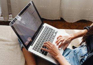 Οι Ευρωπαίοι αρχίζουν να παίρνουν σοβαρά την προστασία των δεδομένων τους – Η εικόνα στην Ελλάδα