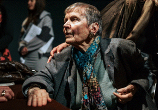 Ελένη Γλύκατζη – Αρβελέρ: Σθεναρό όχι στη βία