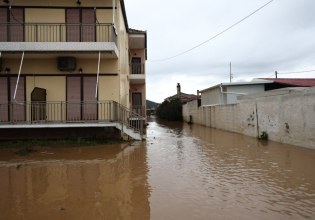 Κουρέτας για Αγιόκαμπο: Σε κακοτεχνία οφείλονται προβλήματα που προκάλεσε η κακοκαιρία – Πλημμύρισαν σπίτια και επιχείρηση