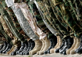 Σύλληψη στρατιωτικού για κατασκοπεία