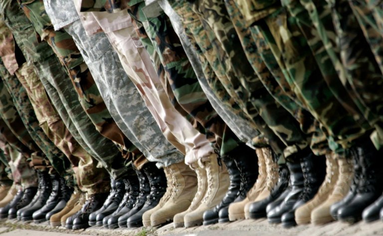 Σύλληψη στρατιωτικού για κατασκοπεία