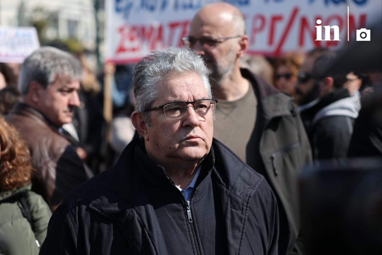 Στο Σύνταγμα ο Κουτσούμπας: Το πραγματικό δίλημμα είναι «ή τα κέρδη τους ή οι ζωές μας»