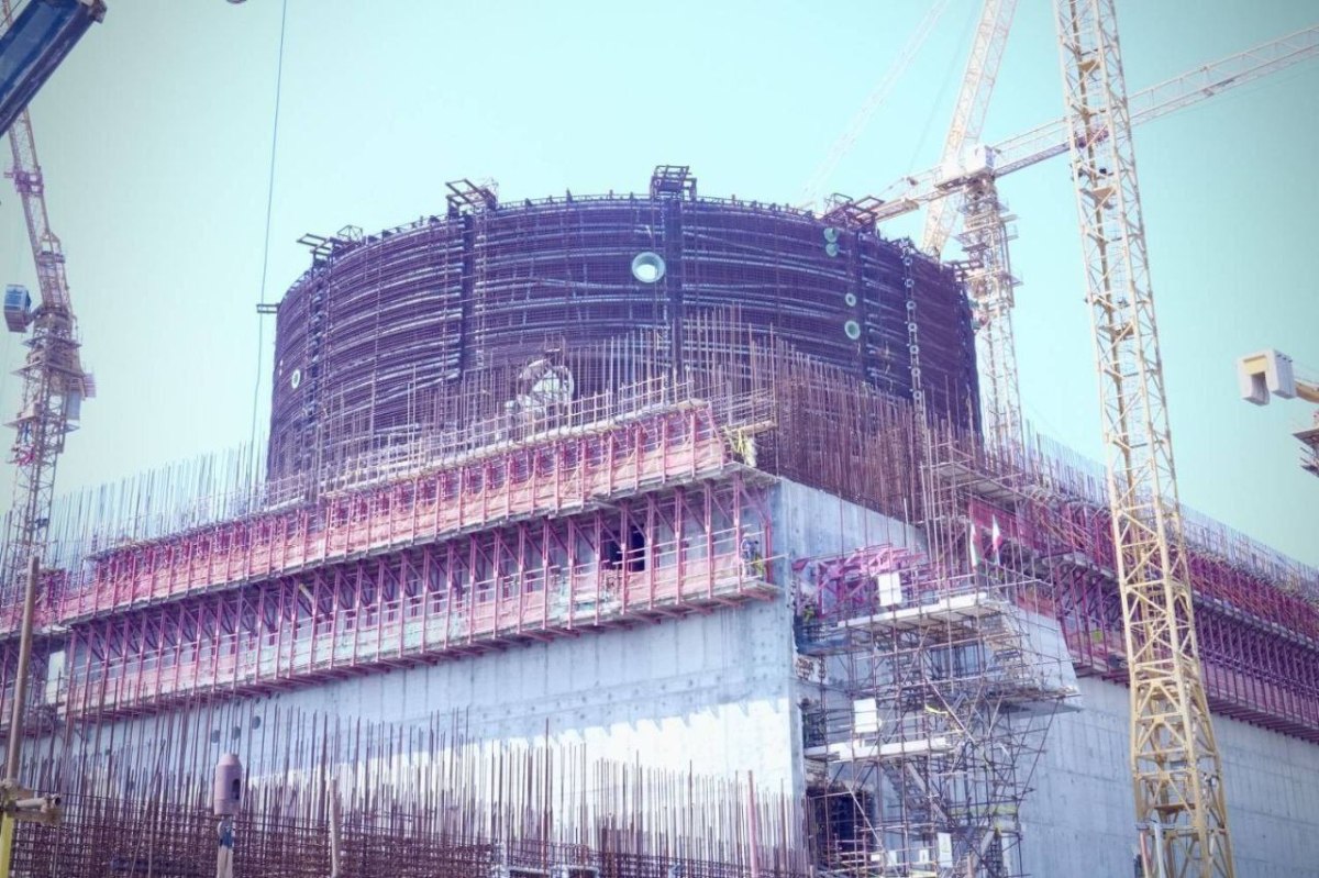 Το Ιράν δεν σκοπεύει να αφήσει τις επενδύσεις στην πυρηνική ενέργεια