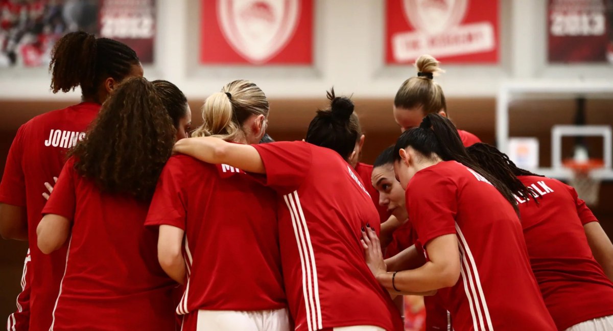 Στο ΣΕΦ κόντρα στον Αθηναϊκό ο Ολυμπιακός