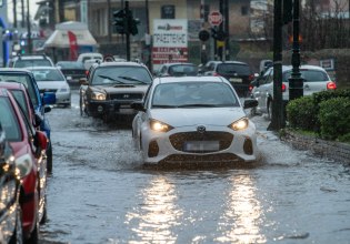 Επιμένει η κακοκαιρία και την Παρασκευή: Πού θα σημειωθούν ισχυρές καταιγίδες