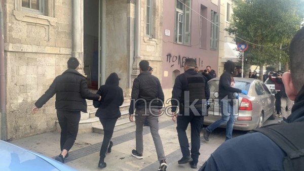 Ηράκλειο: Στον εισαγγελέα οι τρεις συλληφθέντες για τη δολοφονία του 40χρονου – Τον εγκατέλειψαν τραυματία και πέθανε