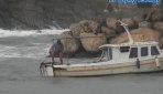 Αστυπάλαια: «Η βάρκα βουλιάζει» – Ψαράς πάλεψε με τα κύματα και τα 10 μποφόρ για να σώσει το καΐκι του