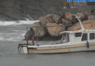 Αστυπάλαια: «Η βάρκα βουλιάζει» – Ψαράς πάλεψε με τα κύματα και τα 10 μποφόρ για να σώσει το καΐκι του