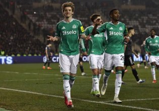 Καραμπάγκ-Νιουκάστλ 1-6: Μπαλάρα, λάμψη Γκόρντον με καρέ και τυπική υπόθεση η πρόκριση!