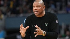 Αυτό αποκάλυψε ο Ντοκ Ρίβερς για την υπόλοιπη σεζόν του Γιάννη Αντετοκούνμπο