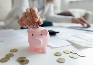 Μη μισθωτοί: Έρχονται τα ραβασάκια αυξημένων εισφορών