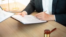 Νέο Κληρονομικό Δίκαιο: Πότε αποκληρώνονται σύζυγοι και παιδιά