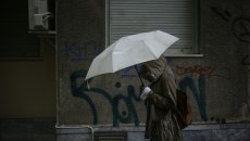 Καιρός: Καταιγίδες και ισχυροί άνεμοι την Τρίτη – Βροχές και στην Αττική