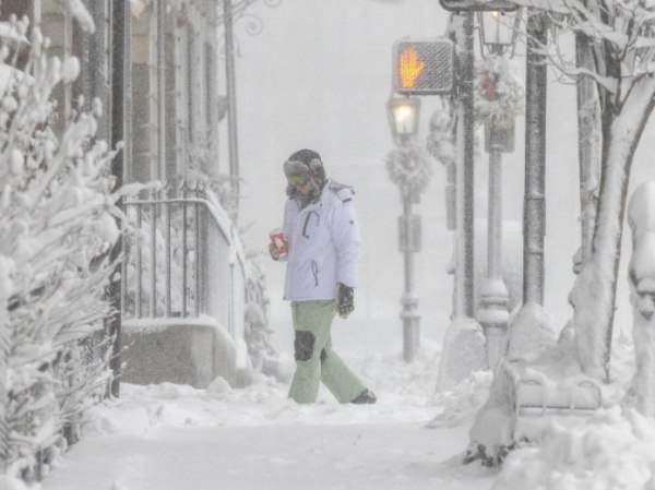 ΗΠΑ: Σφοδρή χιονοθύελλα έπληξε τις βορειοανατολικές πολιτείες – Νοικοκυριά χωρίς ρεύμα – Ακυρώσεις πτήσεων