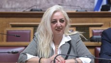 Τους υπουργούς Εργασίας της ΝΔ δίνει η Στρατινάκη σε απάντησή της – Την τελική απόφαση και υπογραφή για τα κονδύλια είχε ο εκάστοτε υπουργός